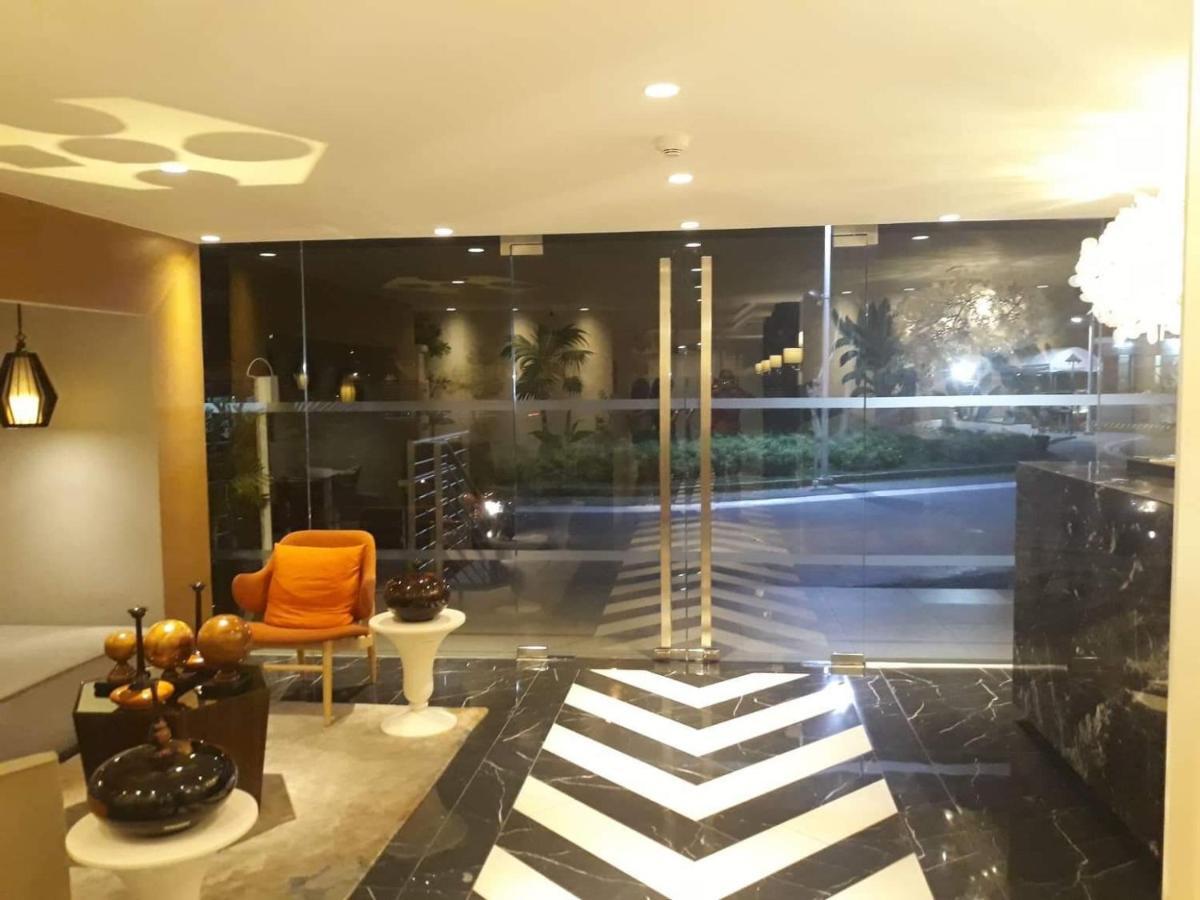 Azure Urban Resort Residence R&C - Paranaque Маніла Екстер'єр фото